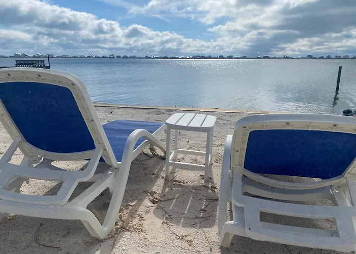Waterfront With Private & Hot Tub Gulf Shores