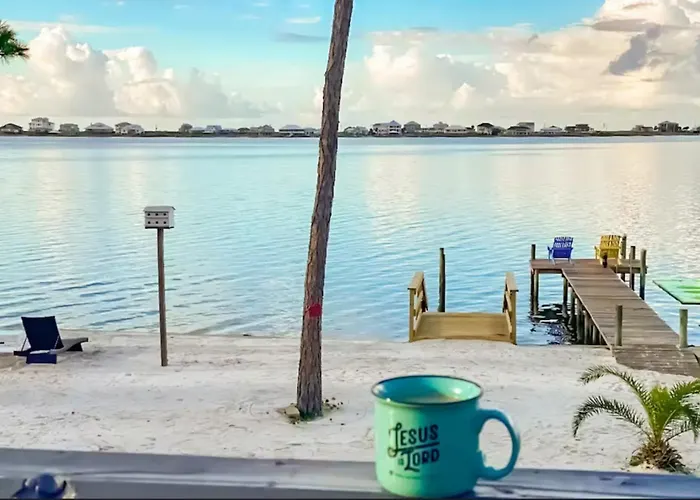 Waterfront With Private & Hot Tub *