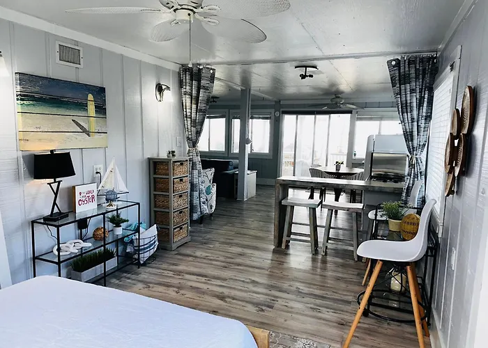 Holiday home Waterfront With Private & Hot Tub *